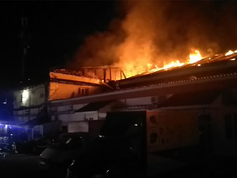 Пожар на Черемшанской тушили четыре часа