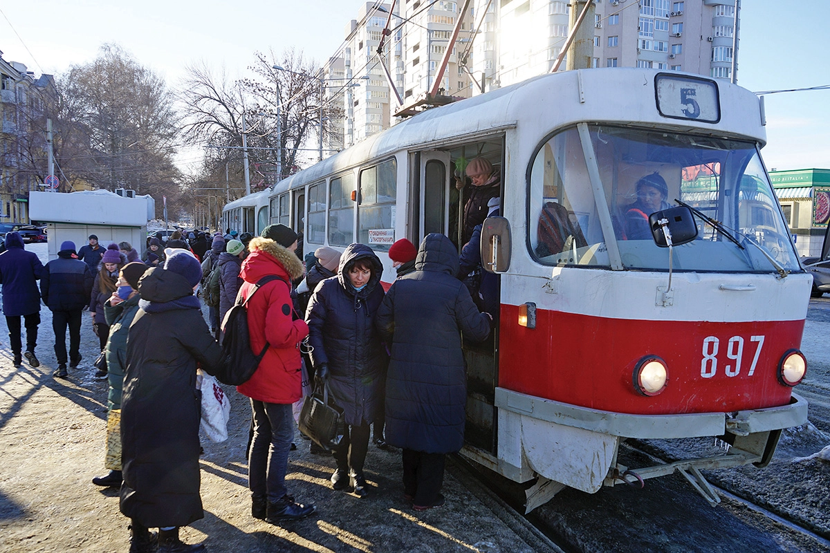 В вагон попадает сильнейший